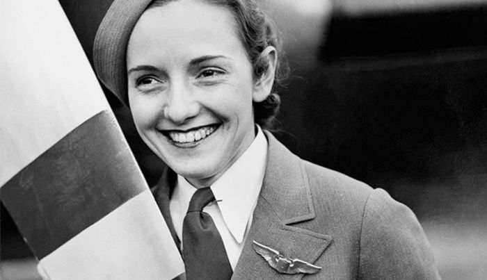 中国空姐为什么都要年轻漂亮,中国空姐为什么好看