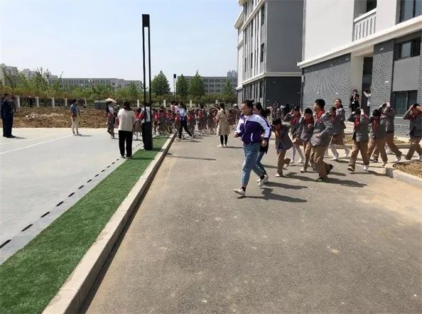 有关防灾减灾消防云课堂,学习消防知识迎接全国防灾减灾日