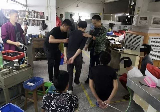 全是假货！你买的卡地亚、梵克雅宝等“奢饰品”可能都来自深圳这里！