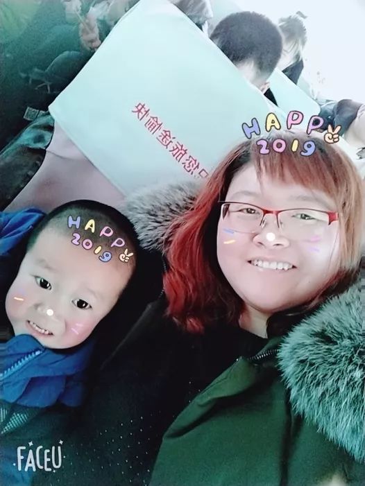 今天，我们“入侵”了中化妈妈们的朋友圈……