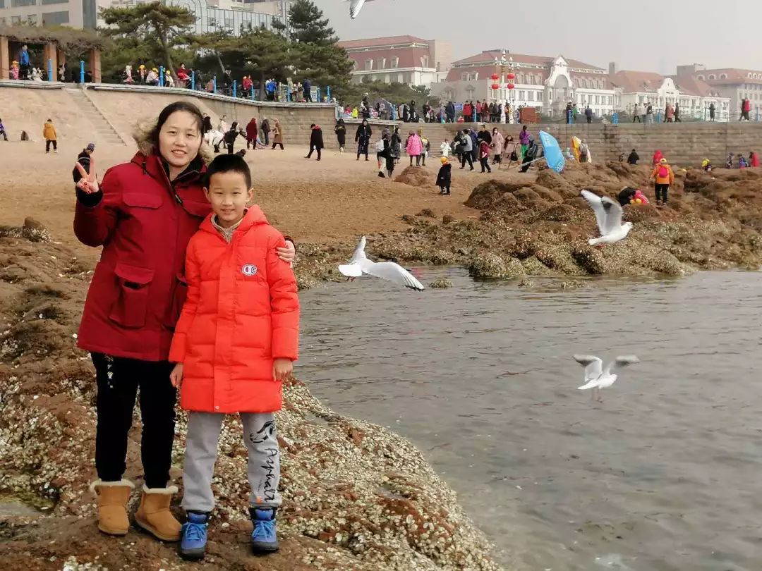 今天，我们“入侵”了中化妈妈们的朋友圈……