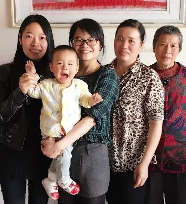 今天，我们“入侵”了中化妈妈们的朋友圈……