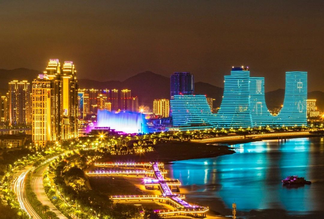 这是一场冰雪世界与海上花园的相遇,期待与你碰撞出不一样的火花~