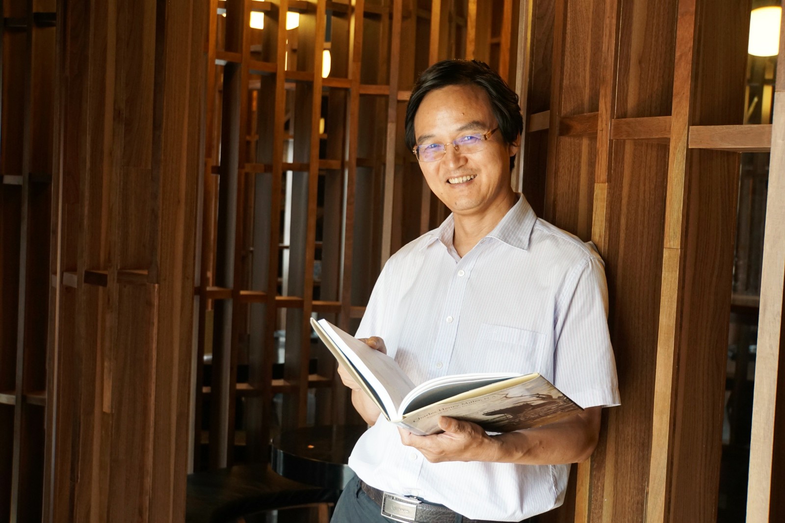 松江好人|金浩：一生“钟书”者百年书店人