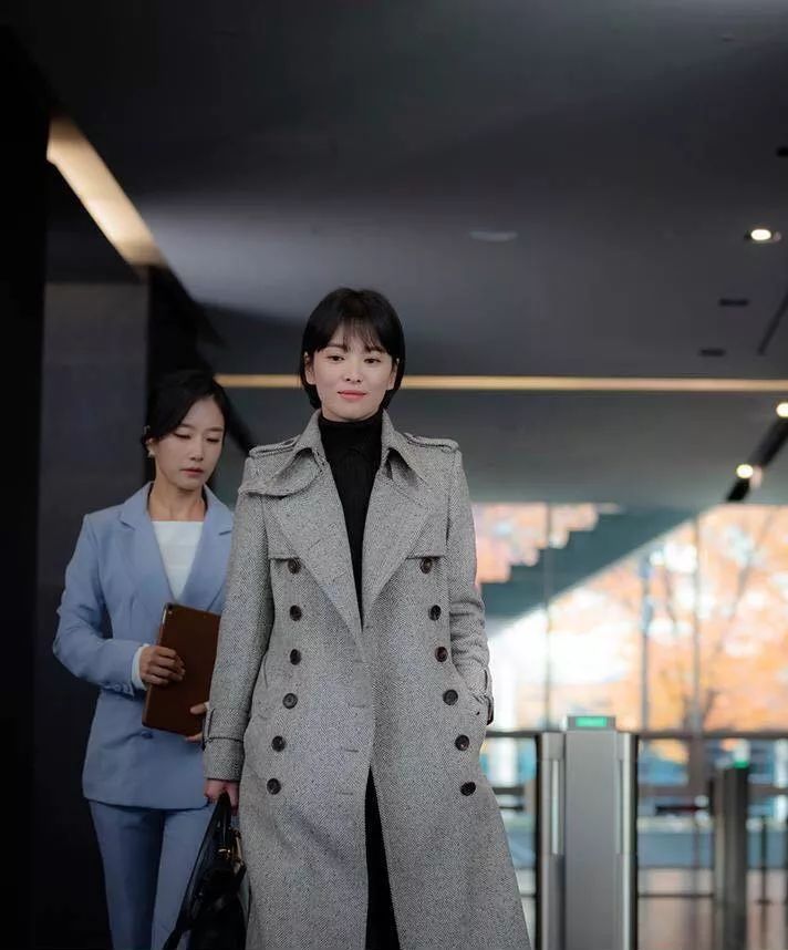 朴敏英healer同款针织衫,朴敏英穿高领毛衣图片