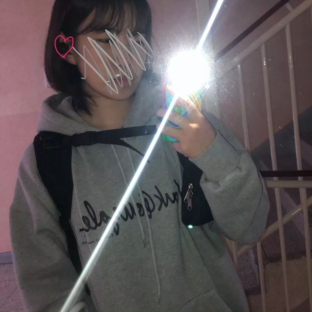 朴敏英healer同款针织衫,朴敏英穿高领毛衣图片