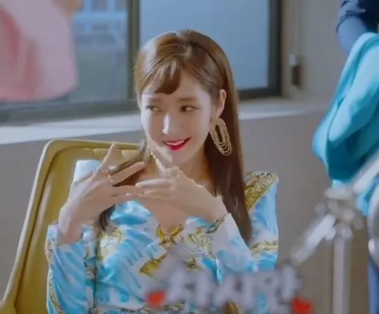 朴敏英healer同款针织衫,朴敏英穿高领毛衣图片