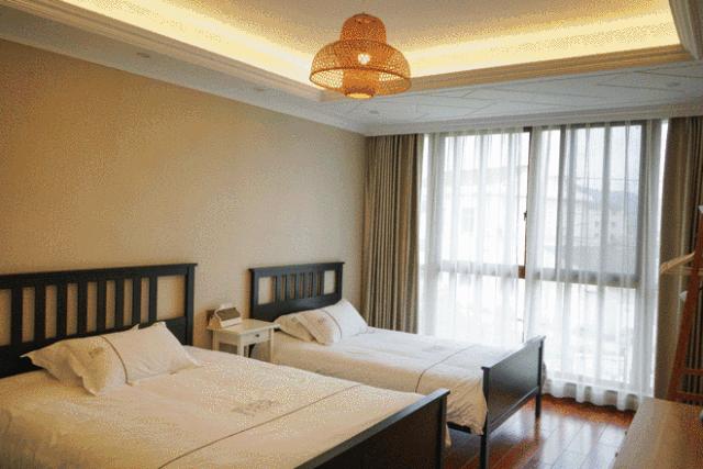 碧海蓝天三亚湾民宿,一间与海零距离的海景民宿