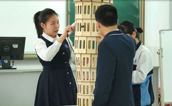 深调研|广州市天河外国语学校：后起之秀，如何实现弯道超车？