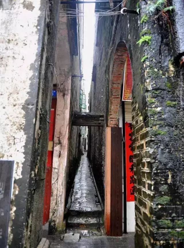 头条|这条百年老街藏着北海一半的历史沧桑,看看有哪些打卡点!