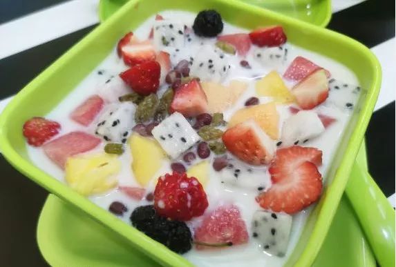 冰粉夏季糖水,冰冻西米露凉粉