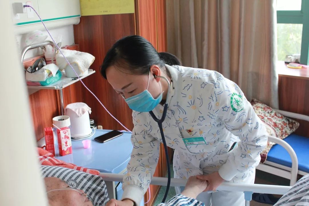 义乌全市13位优秀护士小姐姐集体亮相!为她们打call