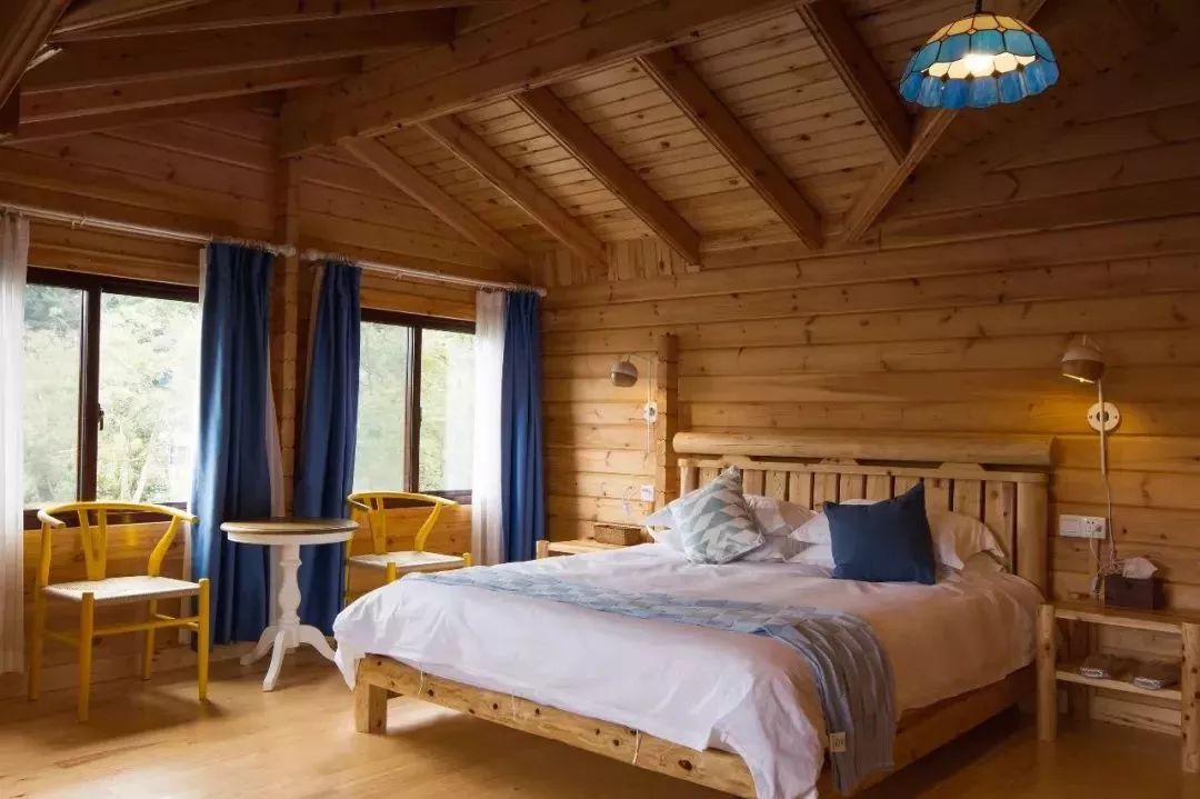 碧海蓝天三亚湾民宿,一间与海零距离的海景民宿