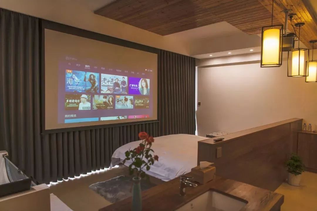 碧海蓝天三亚湾民宿,一间与海零距离的海景民宿