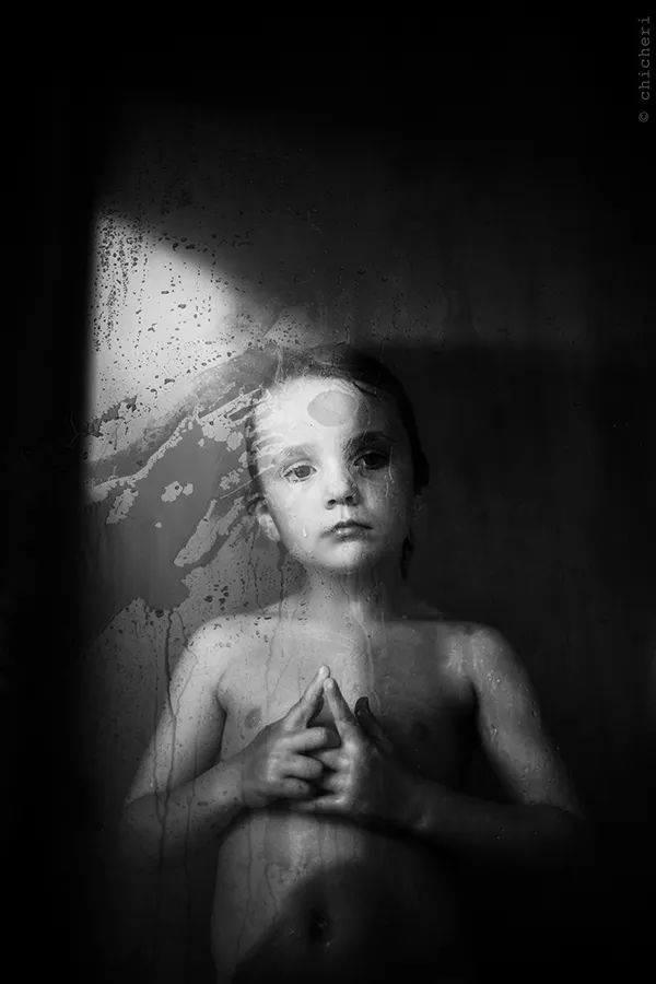 香港孩子赢在射精前:做个普通人竟然这么难,谁还敢生孩子啊?