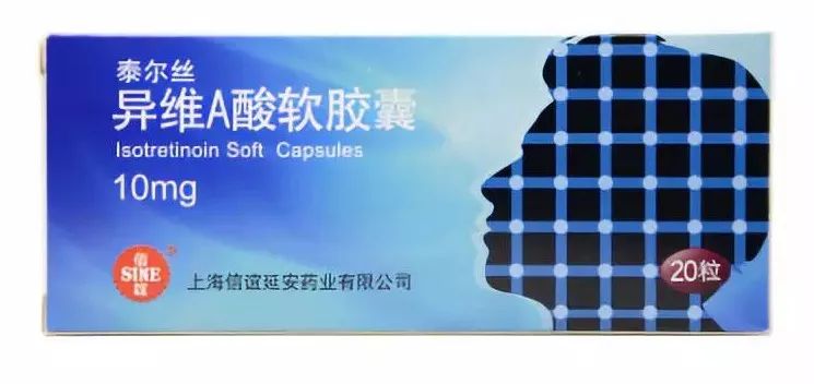 脸又油还起皮怎样调理,脸又油又干怎么上妆