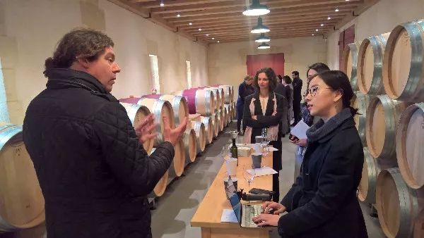 期酒上新啦！龙船，花堡，都夏美隆，双人舞......硬通货发行！