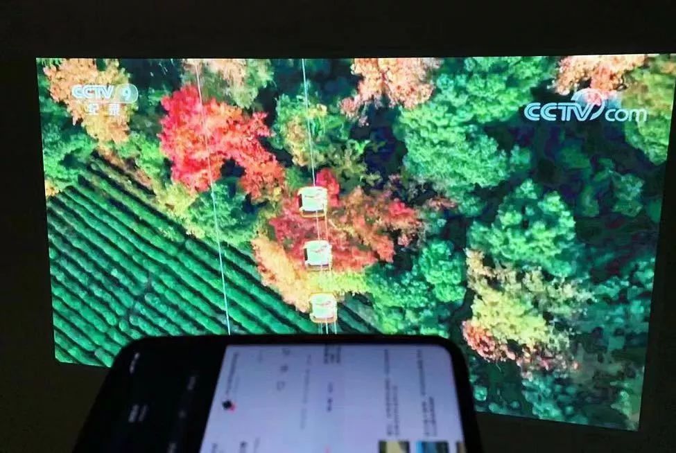 预告：明基新款智能家用色准投影仪，AI智能语音加持，在家打造专业影院在线学习娱乐中心