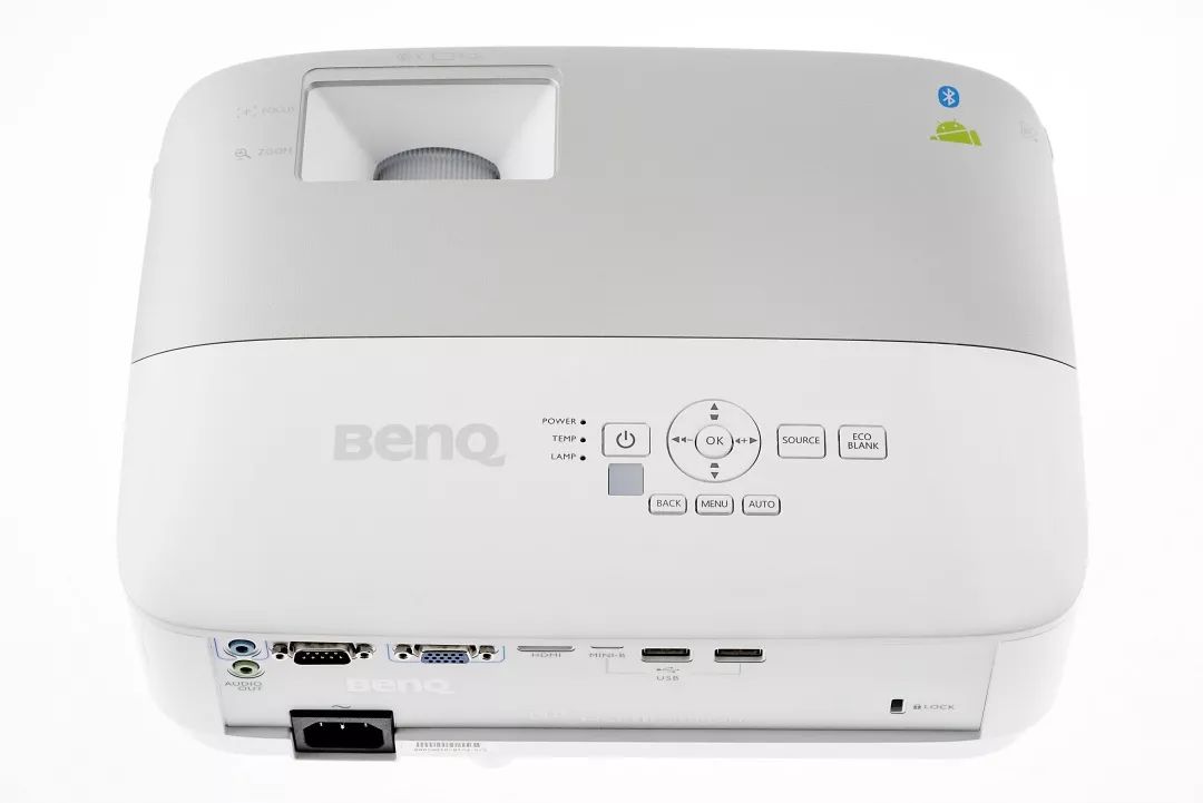 预告：明基新款智能家用色准投影仪，AI智能语音加持，在家打造专业影院在线学习娱乐中心