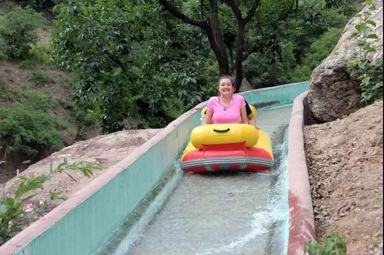 跟着抖音去探店周末去哪玩,小沟背两日游