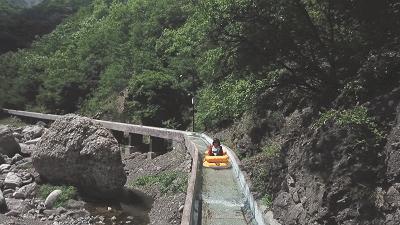跟着抖音去探店周末去哪玩,小沟背两日游