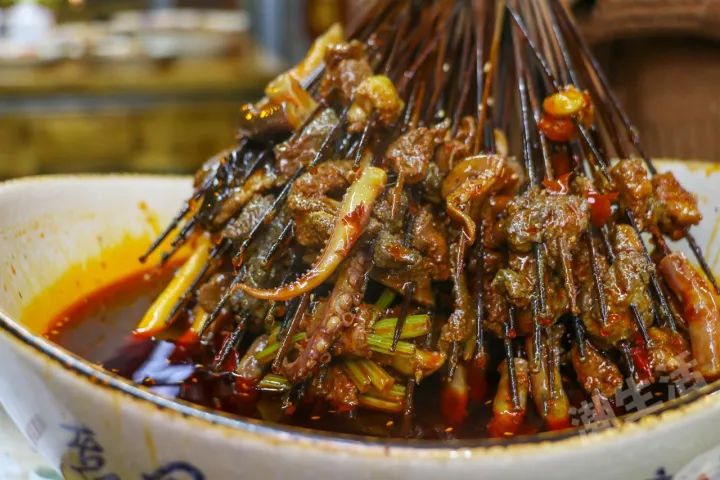 在成都市生活住哪个区比较好,在成都住一个月是租房还是住酒店