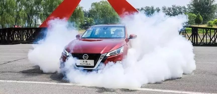 做公益,一汽奔腾是认真的!