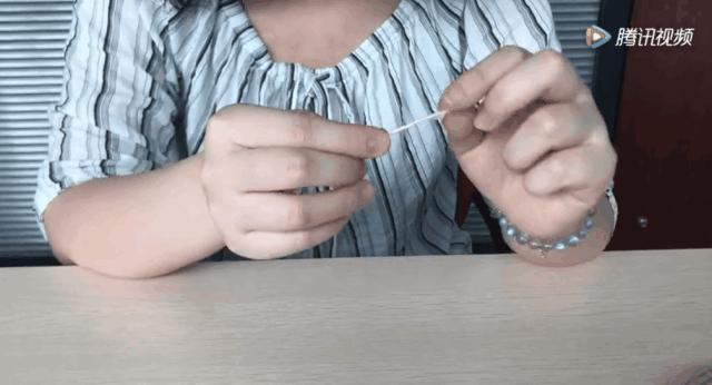 手机平放还是翻过来好,手机朝下放什么意思