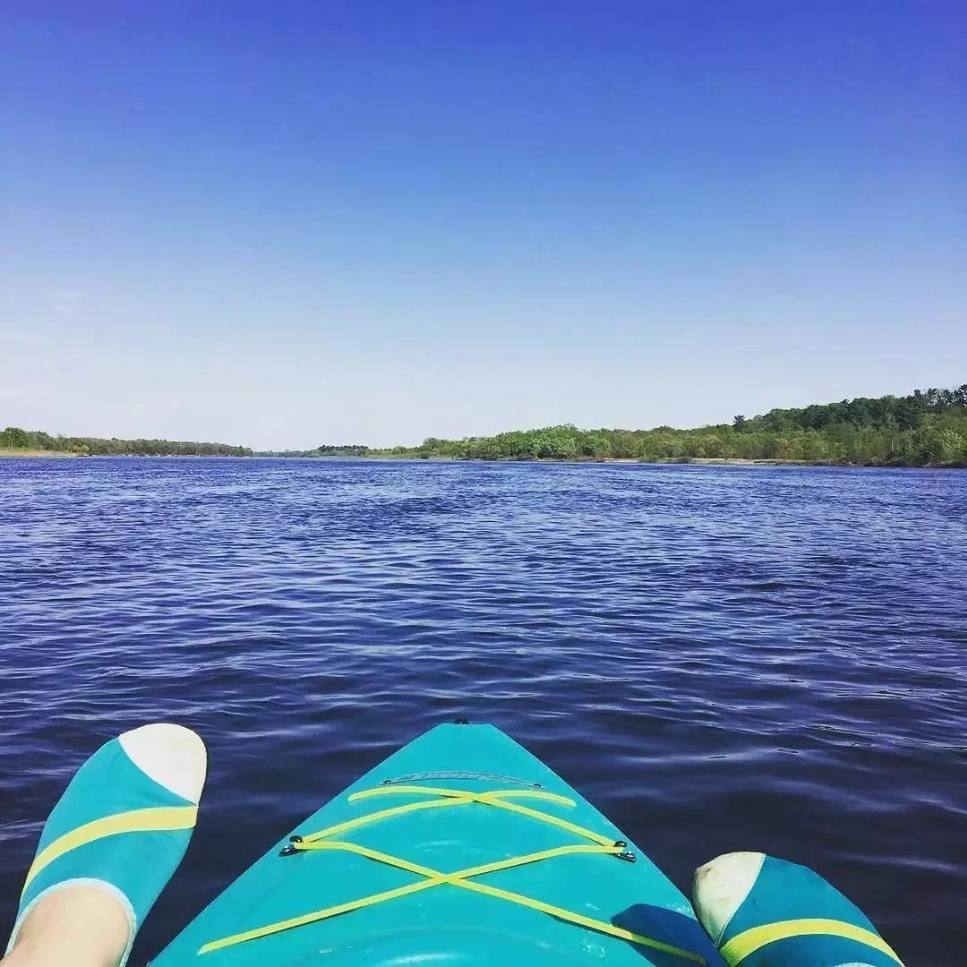 适合夏天穿的出街鞋,夏季出游必备舒适鞋款轻软不累脚