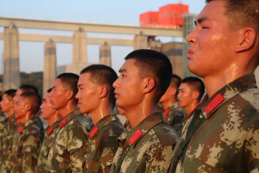 三峡大坝守卫,三峡大坝武警守卫