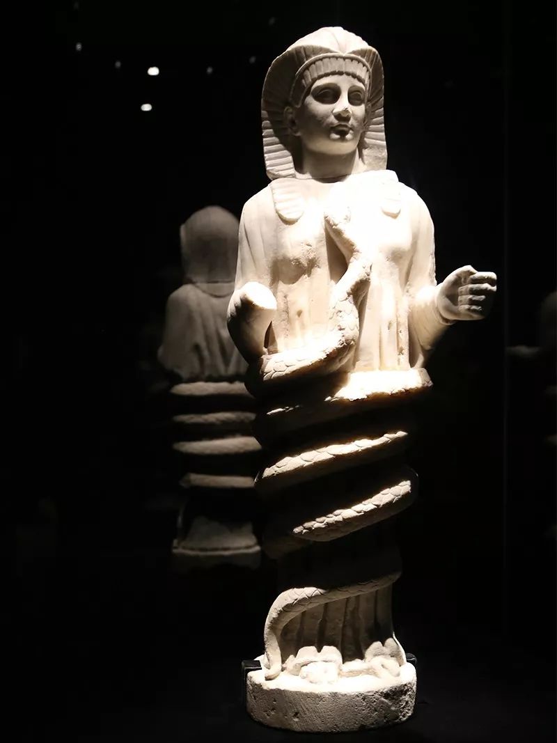 灵蛇系宝格丽,一条蛇宝格丽