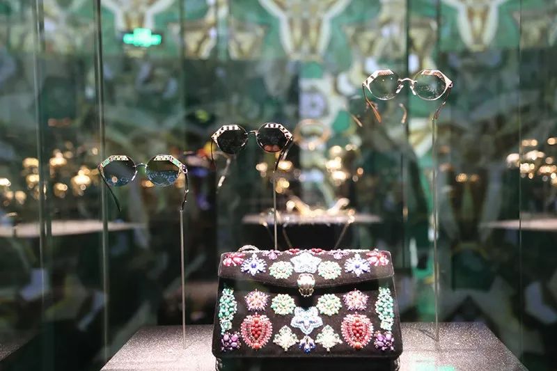 灵蛇系宝格丽,一条蛇宝格丽