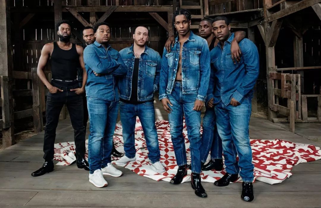 基础款牛仔裤单品有哪些,时尚牛仔裤好看又舒适你值得拥有