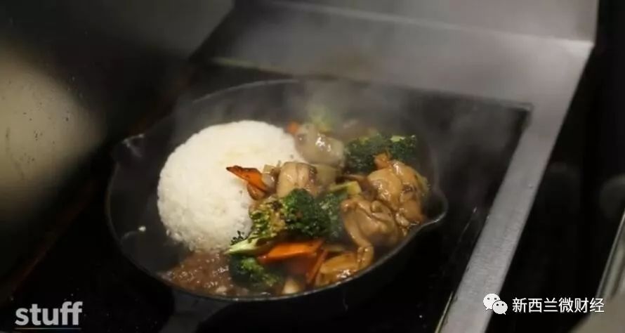 自从开了店家里什么都顾不上,自从开了饭店哪都去不了