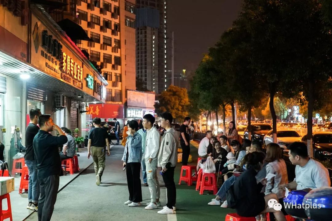 拦江路江边宵夜,拦江路夜宵