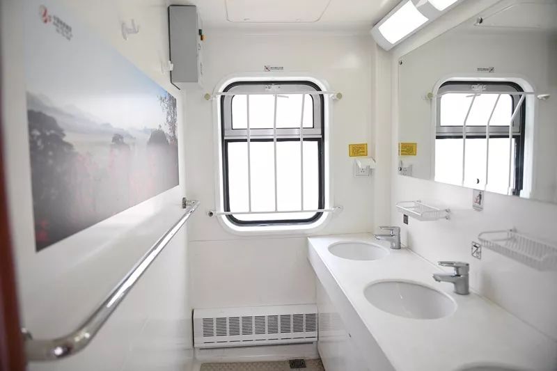 出发啦！9个方向51趟旅游专列让您玩玩玩不够