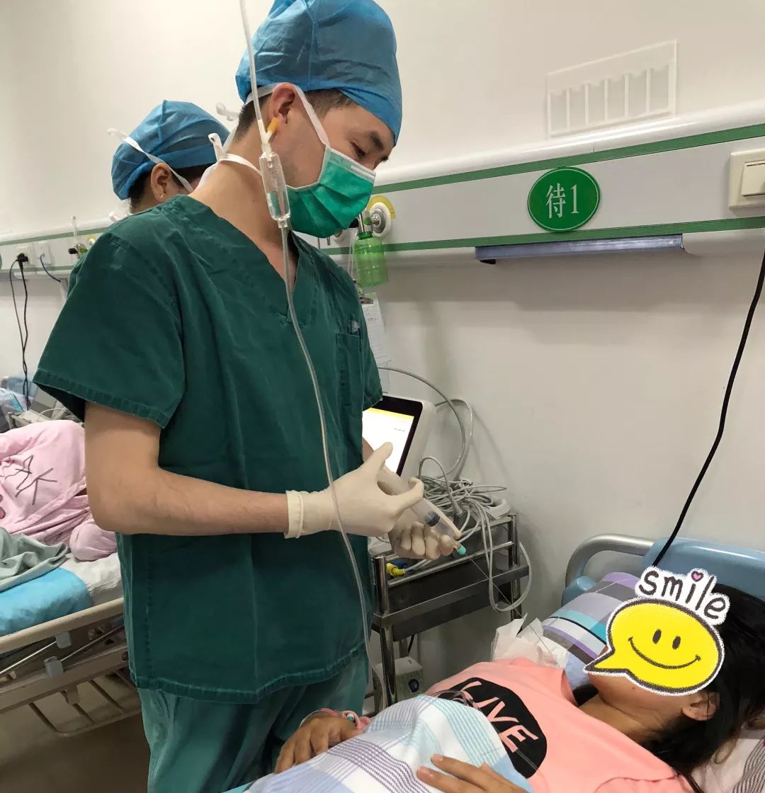 跨越四年，兄弟俩竟同是这位‘石头埠’的助产士接生的……