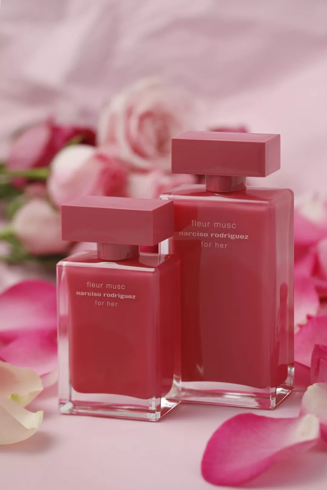 穿最粉的衣服跳最酷的舞,穿最粉的衣服唱最快的rap