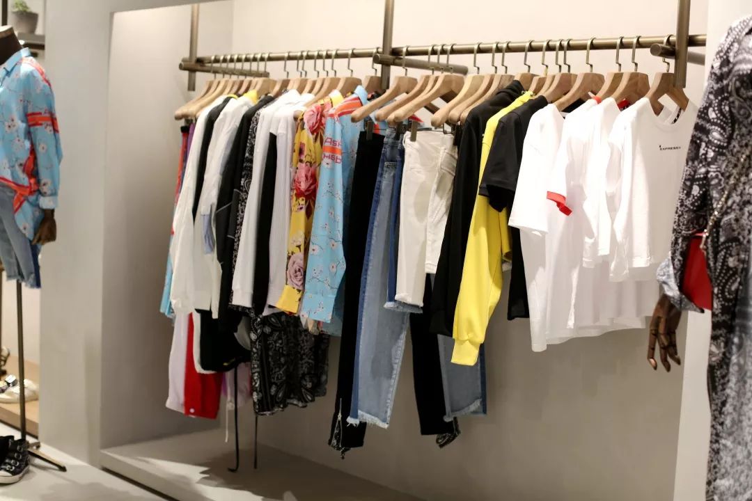 成都潮牌潮流广场,网红新城市广场