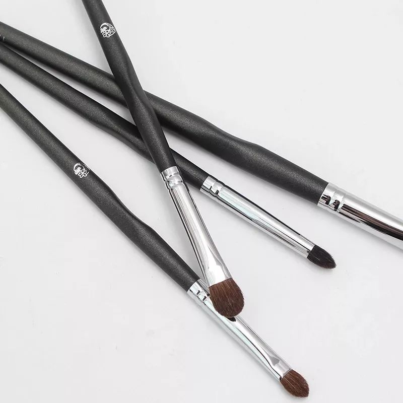 吴昕用什么气垫好用,吴昕粉底液怎么样