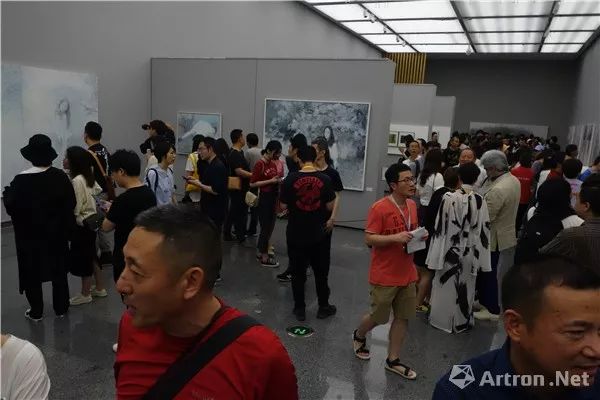 展览|“野原”：一份何多苓献给成都的礼物