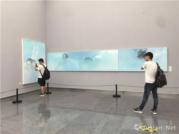 展览|“野原”：一份何多苓献给成都的礼物