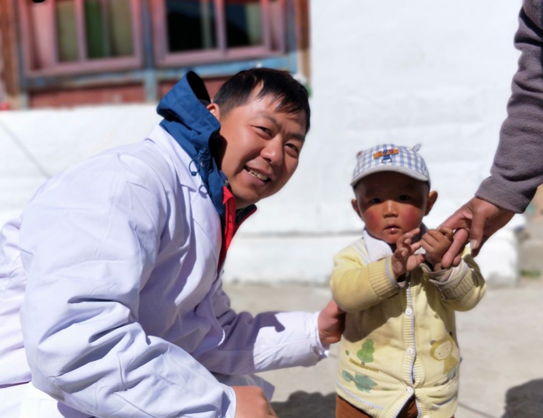 【感人】打动你的15个暖心医护故事...赚足眼泪~