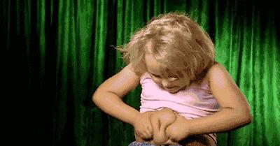 泫雅被爆整容？我却被她这件上衣迷住了！！