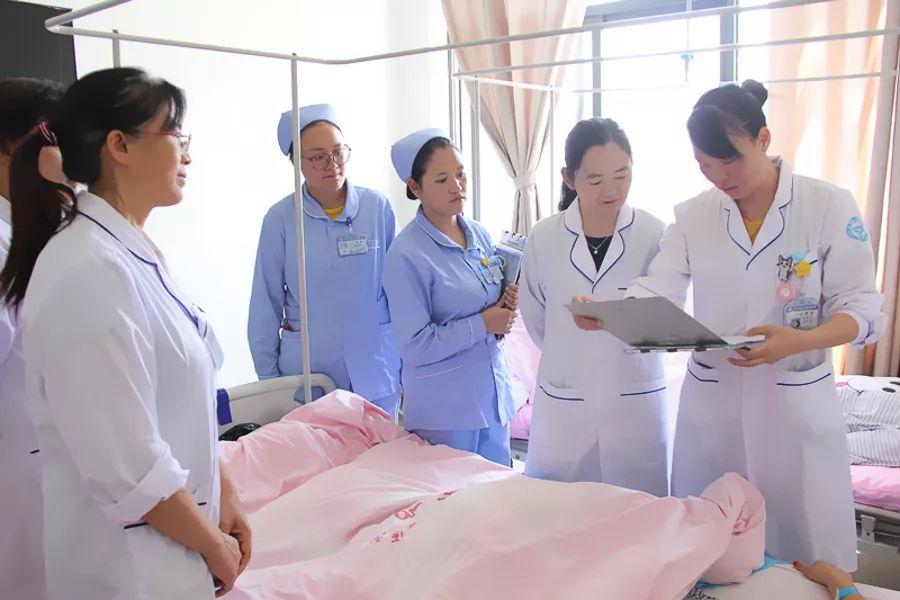 【今日宾川】老百姓有福了，省级专家工作站正式“落户”宾川