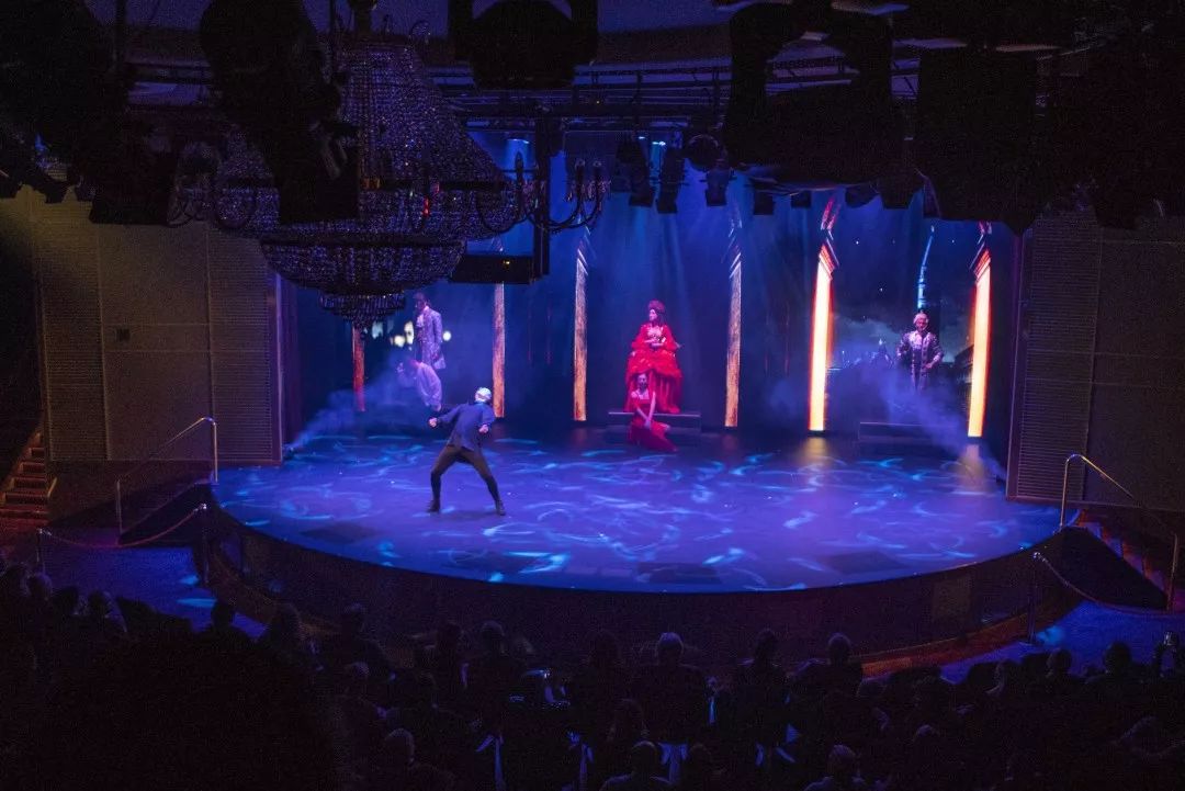 歌诗达邮轮最大最新的威尼斯号，今日在吴淞口国际邮轮港开启中国母港首航！