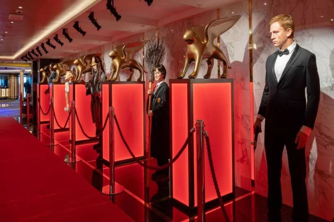 歌诗达邮轮最大最新的威尼斯号，今日在吴淞口国际邮轮港开启中国母港首航！