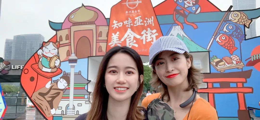 人从众上海外滩人山人海,人从众人山人海