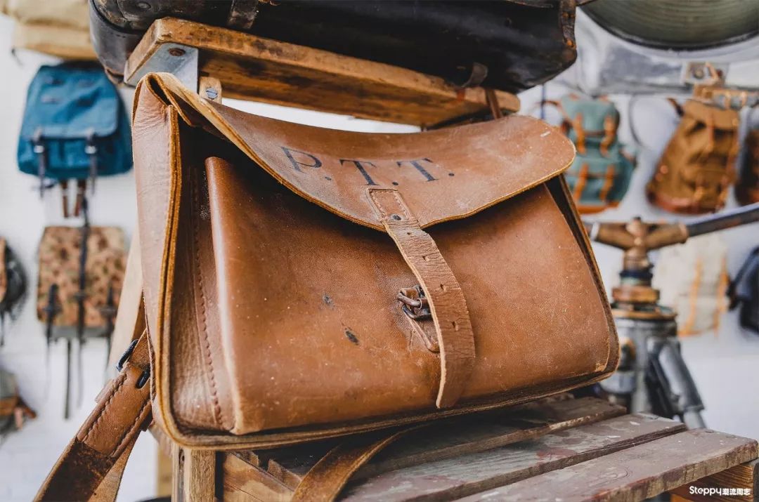 手工皮具匠人定制北京,手工皮具工作室设计