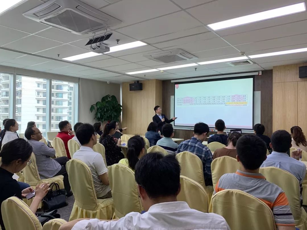 经营贷可以多个银行贷款吗,经营贷可以自己找银行吗